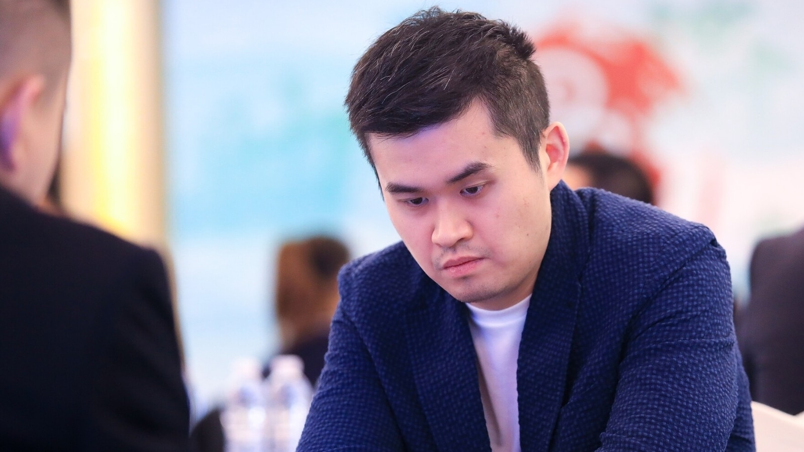 份紧张与激